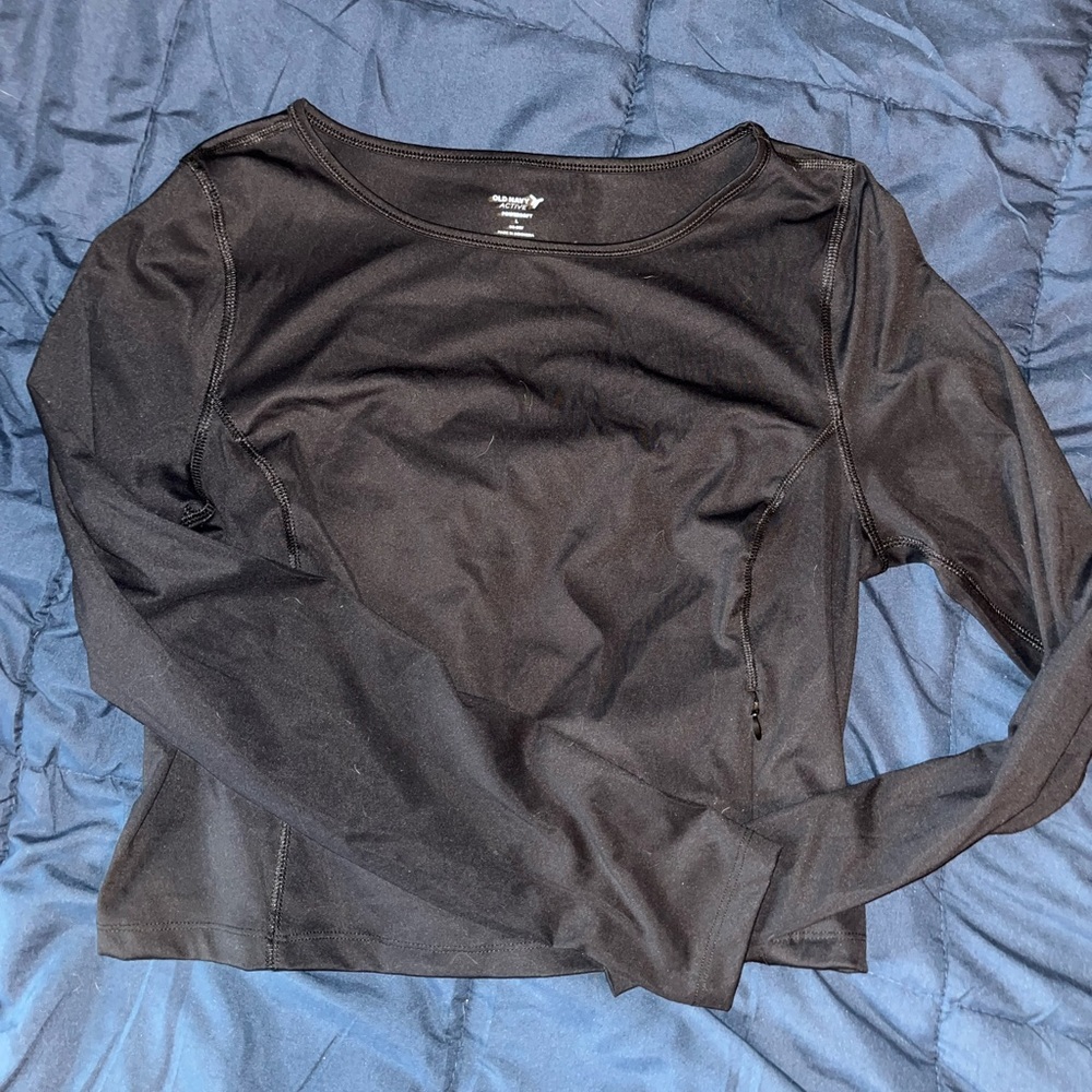 Worn once Old Navy black long sleeve workout top